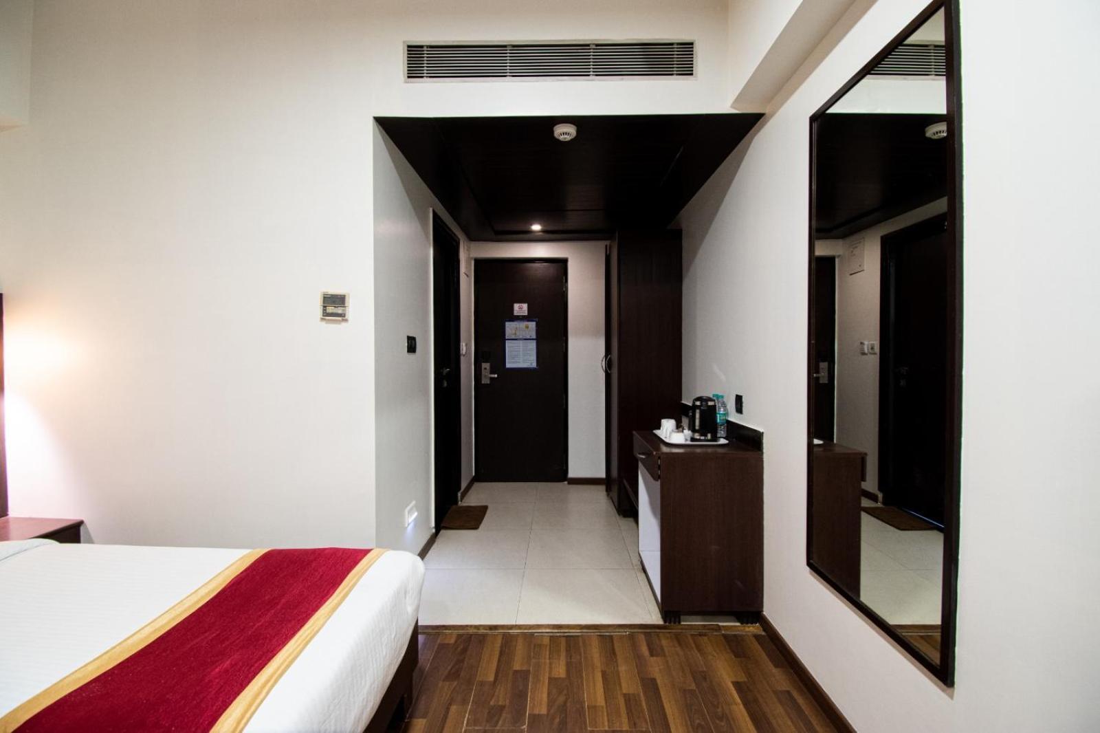 Akshaya Aura Hotel Bangalore Exterior photo