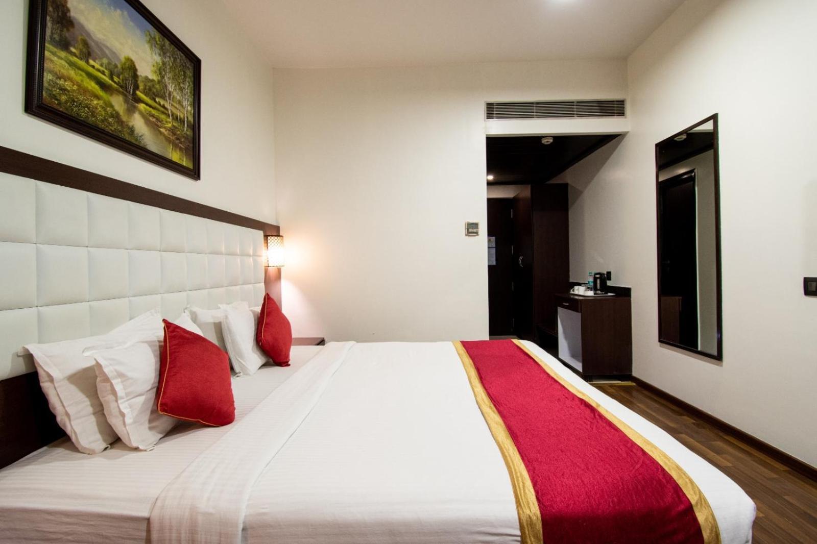 Akshaya Aura Hotel Bangalore Exterior photo