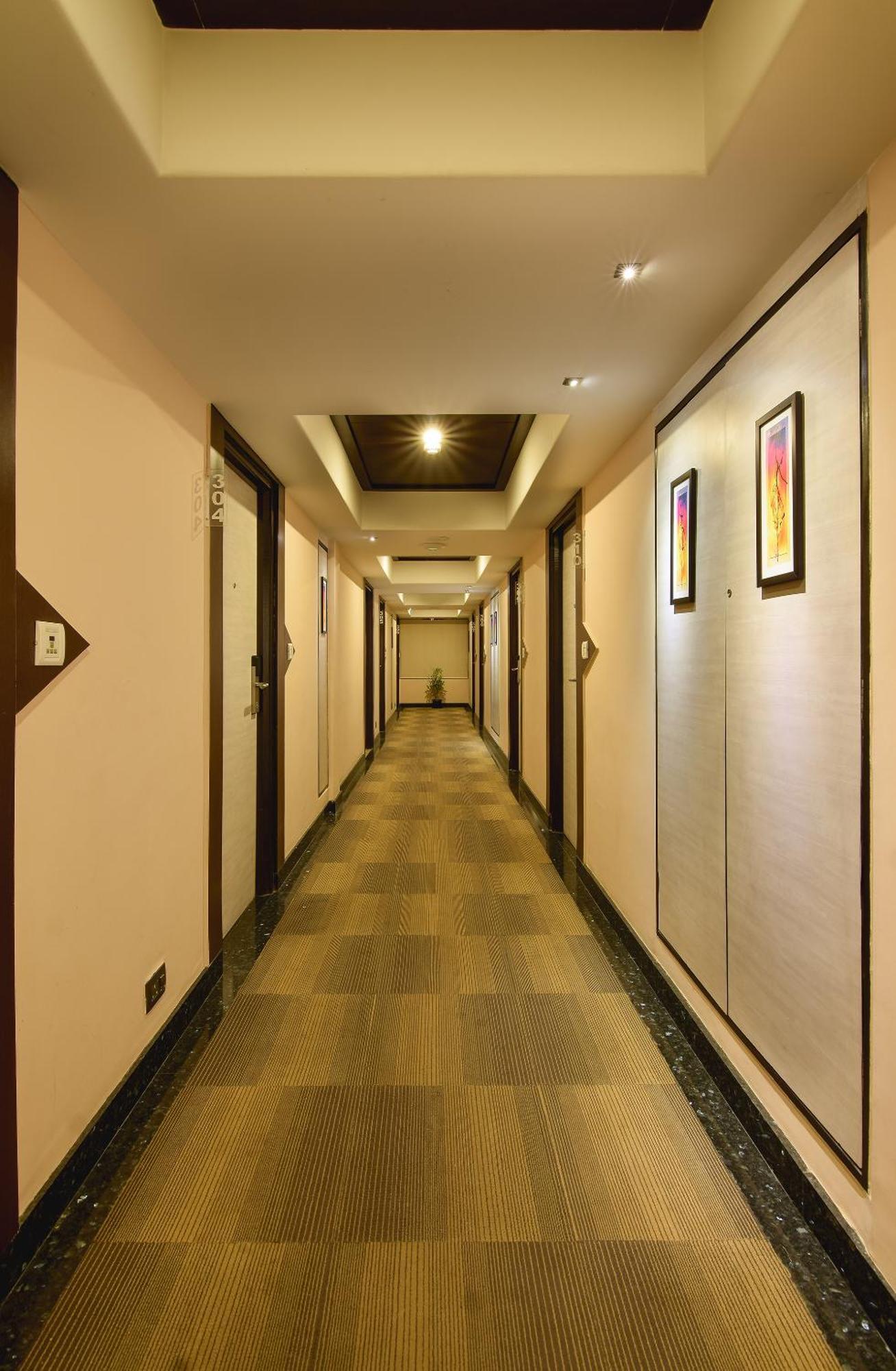 Akshaya Aura Hotel Bangalore Exterior photo